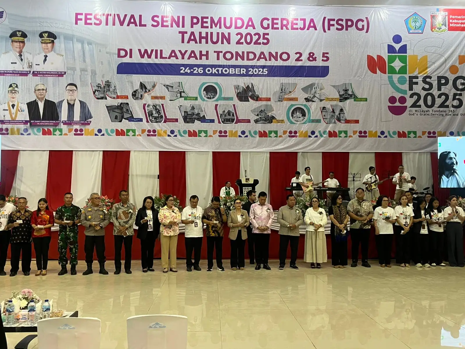 WAKAPOLRES MINAHASA HADIRI IBADAH PEMBUKAAN FESTIVAL SENI PEMUDA GMIM (FSPG) 2025 BERLANGSUNG KHIDMAT DI WALE NE TOU TONDANO